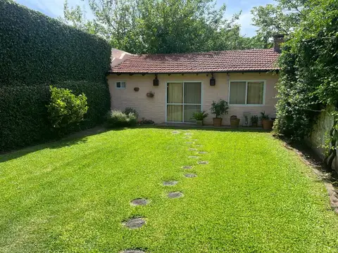 Casa en Venta con 1 cochera