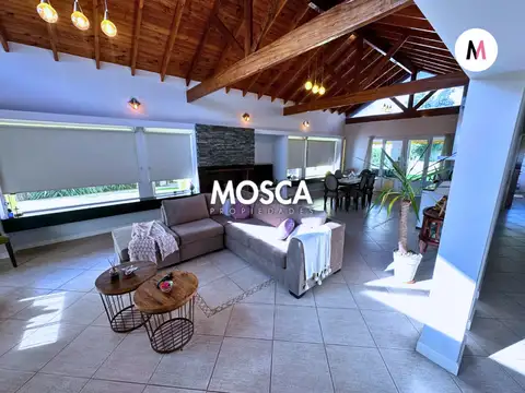 VENDO HERMOSO CHALET EN Moreno