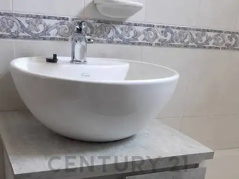 Departamento en Alquiler en Tolosa, $ 550.000