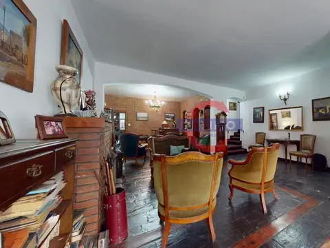 Casa 6 ambientes con 4 baños