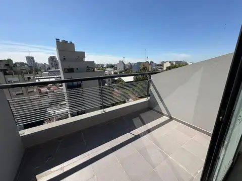 Departamento a estrenar - Floresta - 8°D