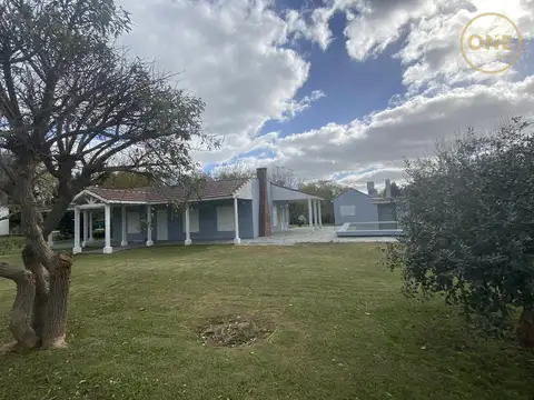Casa 3 ambientes con 2 baños