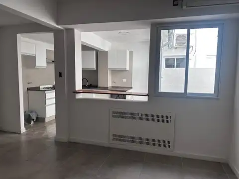 VENTA DOS  Y TRES AMBIENTES  SAN NICOLAS CON PATIO TODO NUEVO