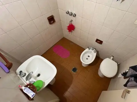 VENTA/CASA 3DORM/TODOS LOS SERVICIOS/Bº ALBERDI