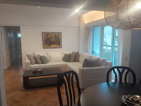 Recoleta en venta EXCELENTE  Living Comedor 2 dormitorios toilete baño completo luminoso RECICLADO cochera vigilancia