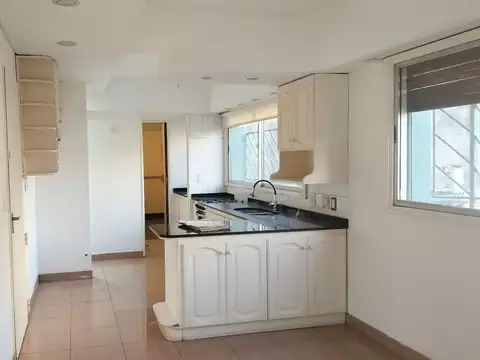Departamento 4 ambientes con 3 baños