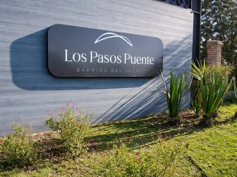 Av. Jose de Calasanz  al 9500