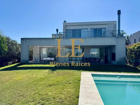 Casa en Venta de 5 dormitorios