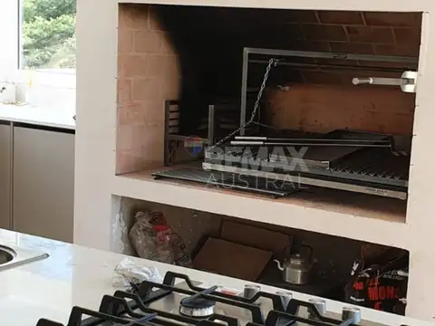 Casa 2 ambientes con 1 baño