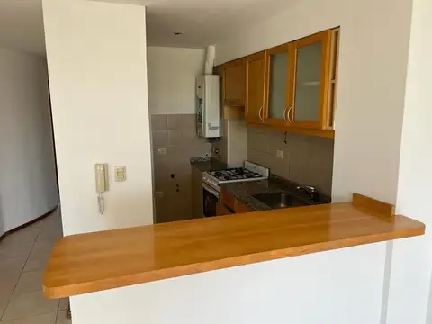 Departamento en Alquiler en Republica De La Sexta, $ 440.000