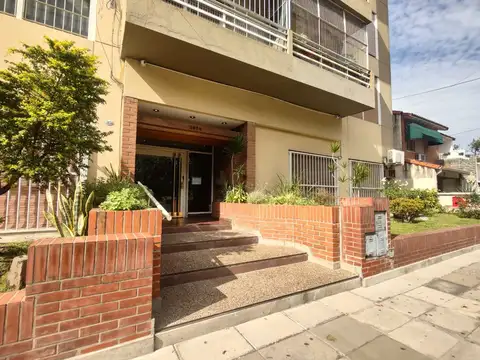 VENTA 4 AMB VILLA DEVOTO CON PATIO PROPIO