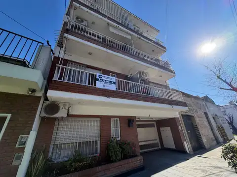 Alquiler Departamento 3 ambientes con cochera en Wilde