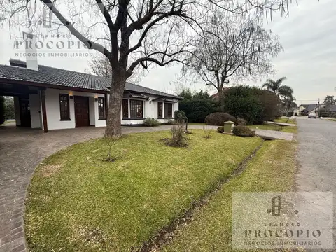 Casa en Alquiler de 4 dormitorios