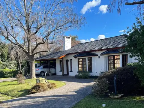 Casa en Alquiler en Country Club Banco Provincia, USD 1.650