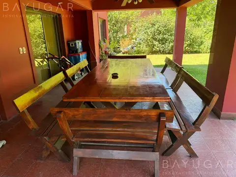 Casa 6 ambientes con 3 baños