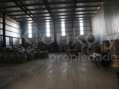 Galpon en Venta 46  mts Fondo