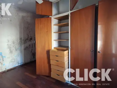 Casa 6 ambientes con 2 baños