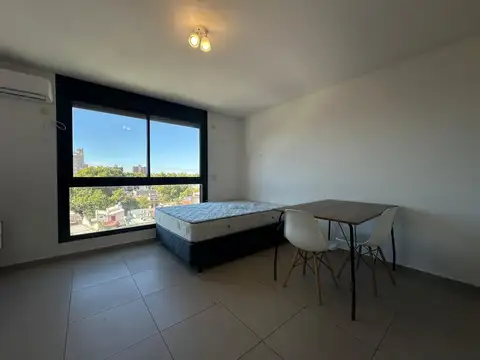 Venta - Departamento monoambiente muy luminoso en Cafferata al 200, Rosario