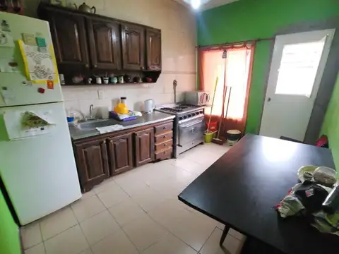 Casa en Alquiler con 1 cochera
