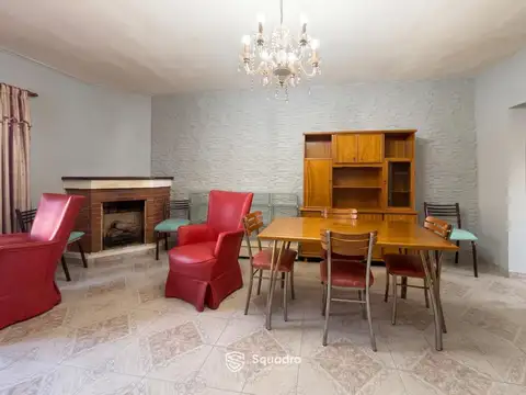 Casa 5 ambientes con 1 baño