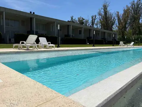 VENTA PH 4 AMB. B° LA CELIA-EZEIZA-QUINCHO-PILETA