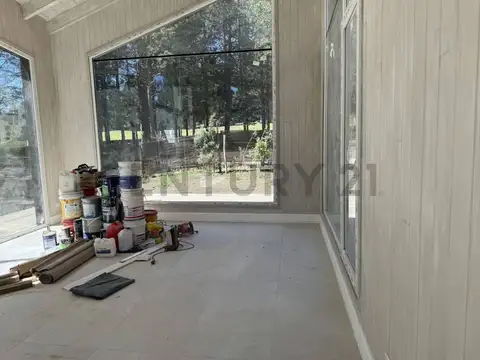 VENTA CASA SAN MARTIN DE LOS ANDES. CHAPELCO GOLF A ESTRENAR !