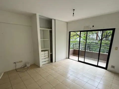 Doctor Rómulo Naón 3800, Piso 2