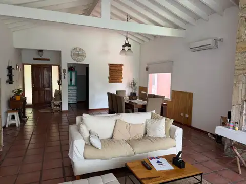 VENTA CASA 4 AMB  C/PILETA- BARRIO SAUSALITO PILAR