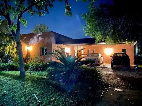 VENTA CASA 4 AMB  C/PILETA- BARRIO SAUSALITO PILAR