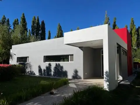 VENTA CASA 3 DORMITORIOS B° SANTA RITA PLOTTER NQN