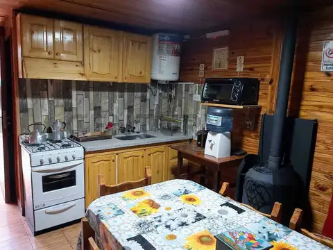 Casa 3 ambientes con 1 baño