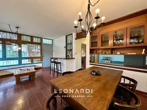Casa en Venta con 1 cochera