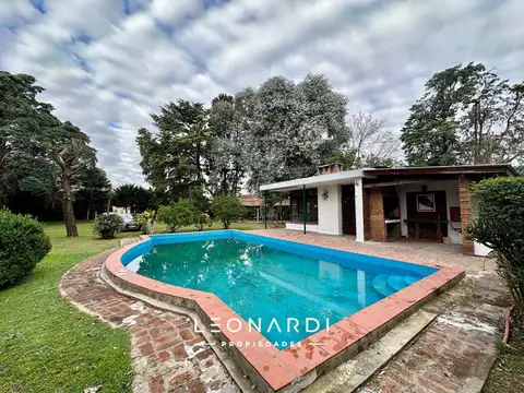 Casa con pileta en venta en Escobar - ID 6077