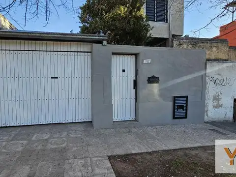 PH en venta - 2 Dormitorios 1 Baño - Cochera - 184Mts2 - Villa Ballester