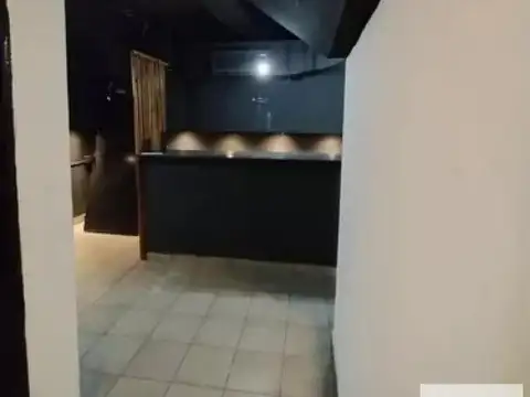 Arenales e/ Ayacucho y Riobamba
