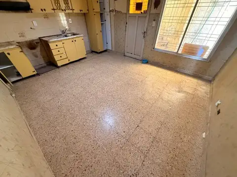 CASA 3 AMBIENTES COCHERA FINANCIACIÓN