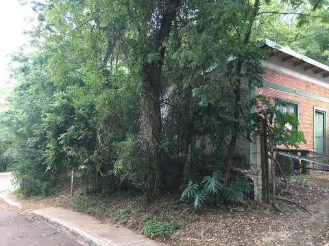 EN VENTA  TERRENO EN ESQUINA  A 1 CUADRA DEL RIO PARANA