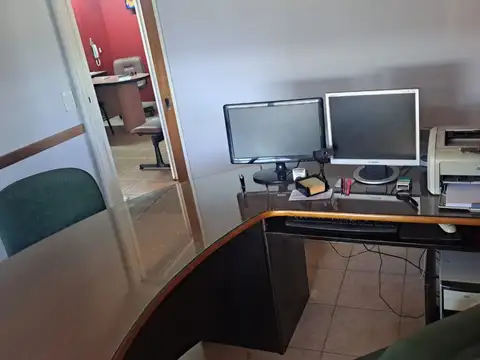 Oficina 3 ambientes con 1 baño