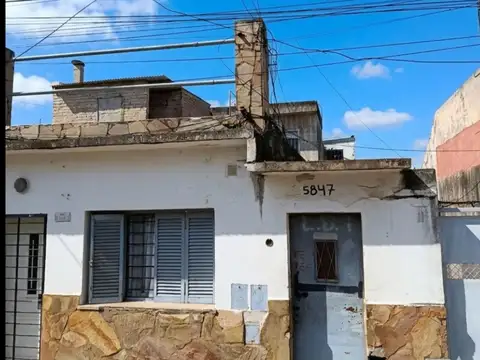VENTA PH DE TRES DORM BARRIO TRIANGULO