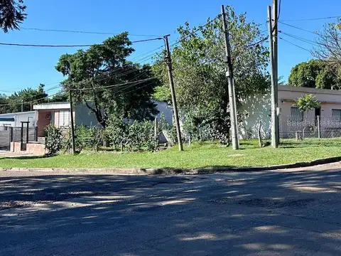 CASA EN VENTA 2 DORMITORIOS, SALTO NUEVO