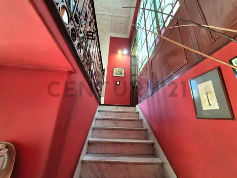 Depto Tipo Casa en Venta 100 años
