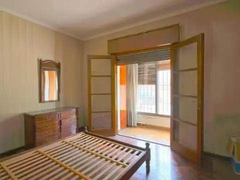 OPORTUNIDAD PH FRENTE CIUDAD JARDIN COCHERA ESCUCHA OFERTA