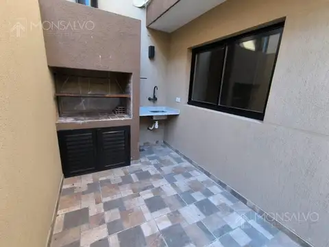 Depto Tipo Casa en Venta de 2 ambientes