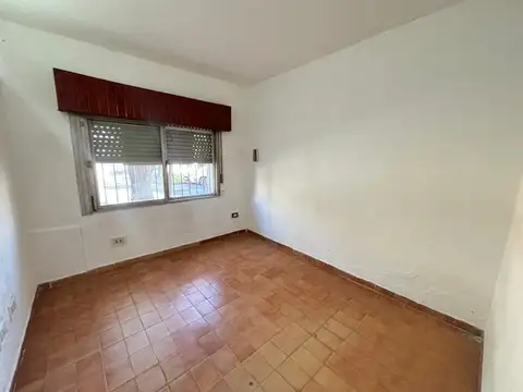 Derqui al 2300
