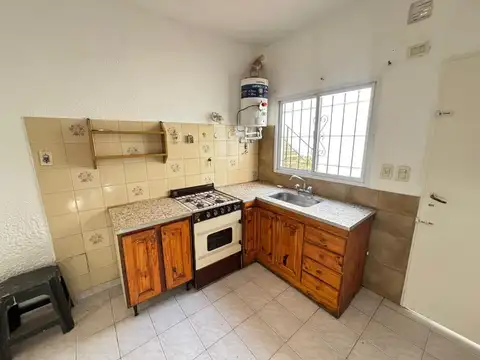 Depto Tipo Casa en Alquiler 40 años
