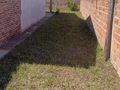 Casa en Alquiler en Zona Hipermercado, $ 550.000