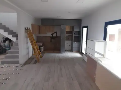 Casa Venta Duplex de 3 Dormitorios 3 Baños con asador con seguridad