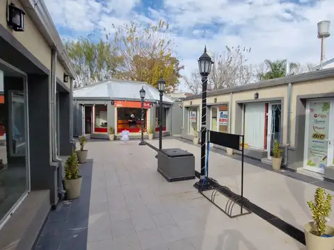 Local en Alquiler en Ibarlucea, $ 230.000