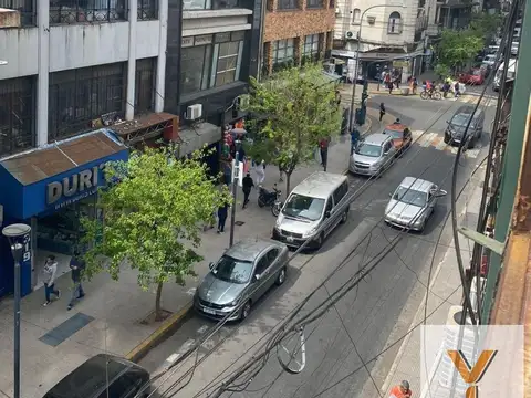 Pasteur e/ Avenida Corrientes y Sarmiento