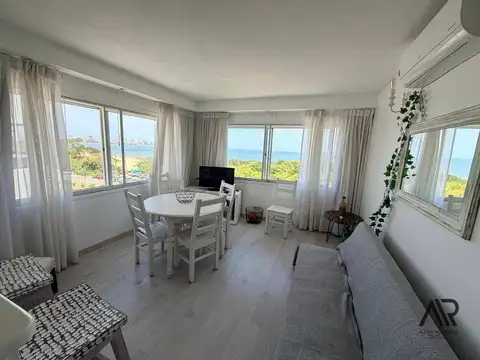 Apartamento en alquiler 2 dormitorios c/ cochera en Playa Mansa